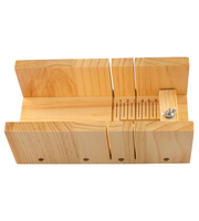 drvena kutij za rezanje sapuna